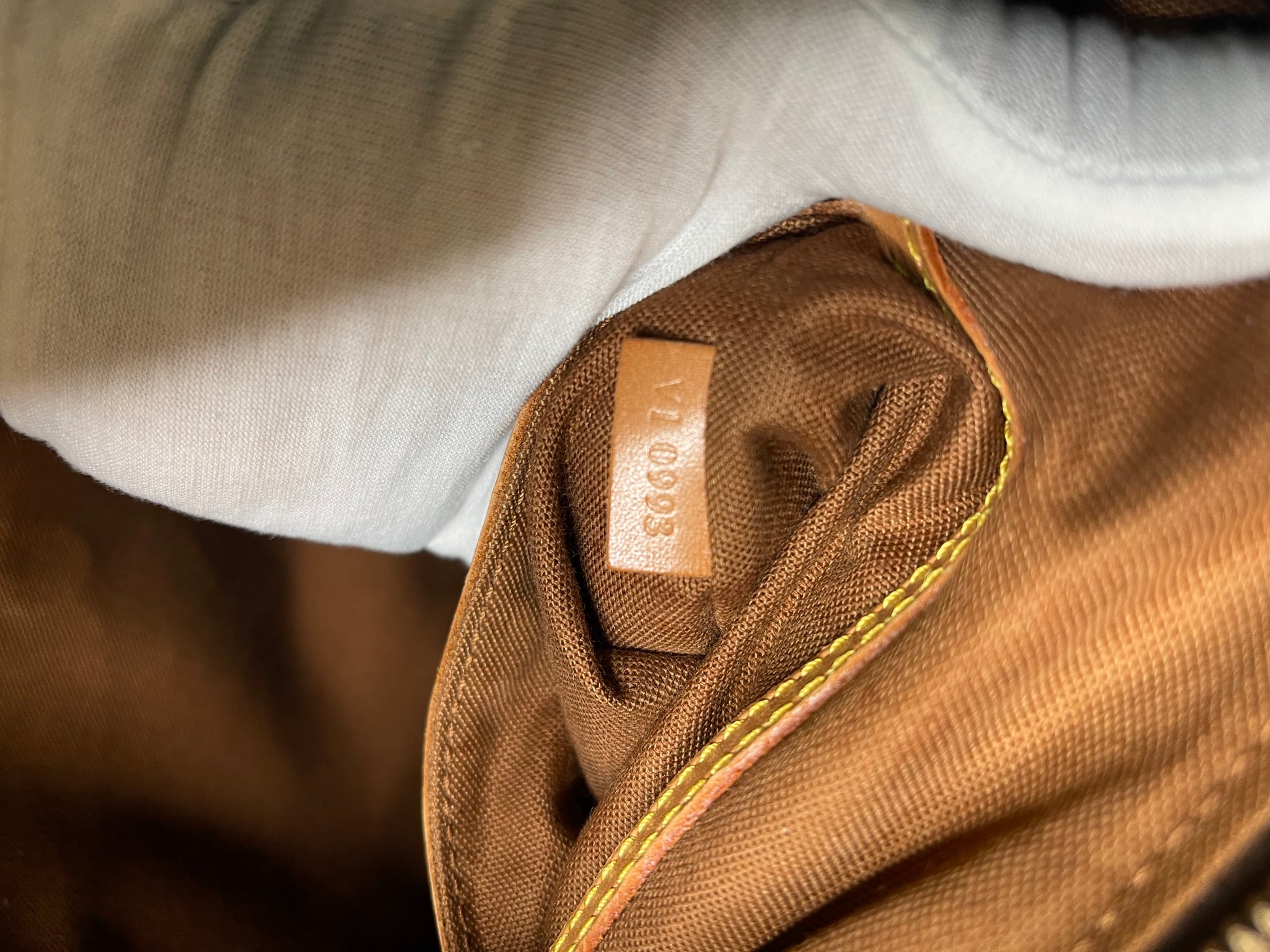 Louis Vuitton
Vintage Monogram Alma PM