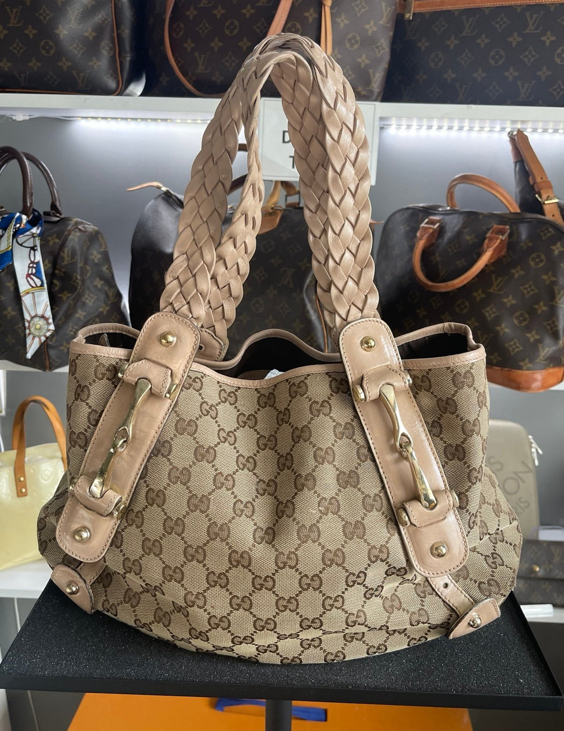 GUCCI GG Pelham Medium Handbag