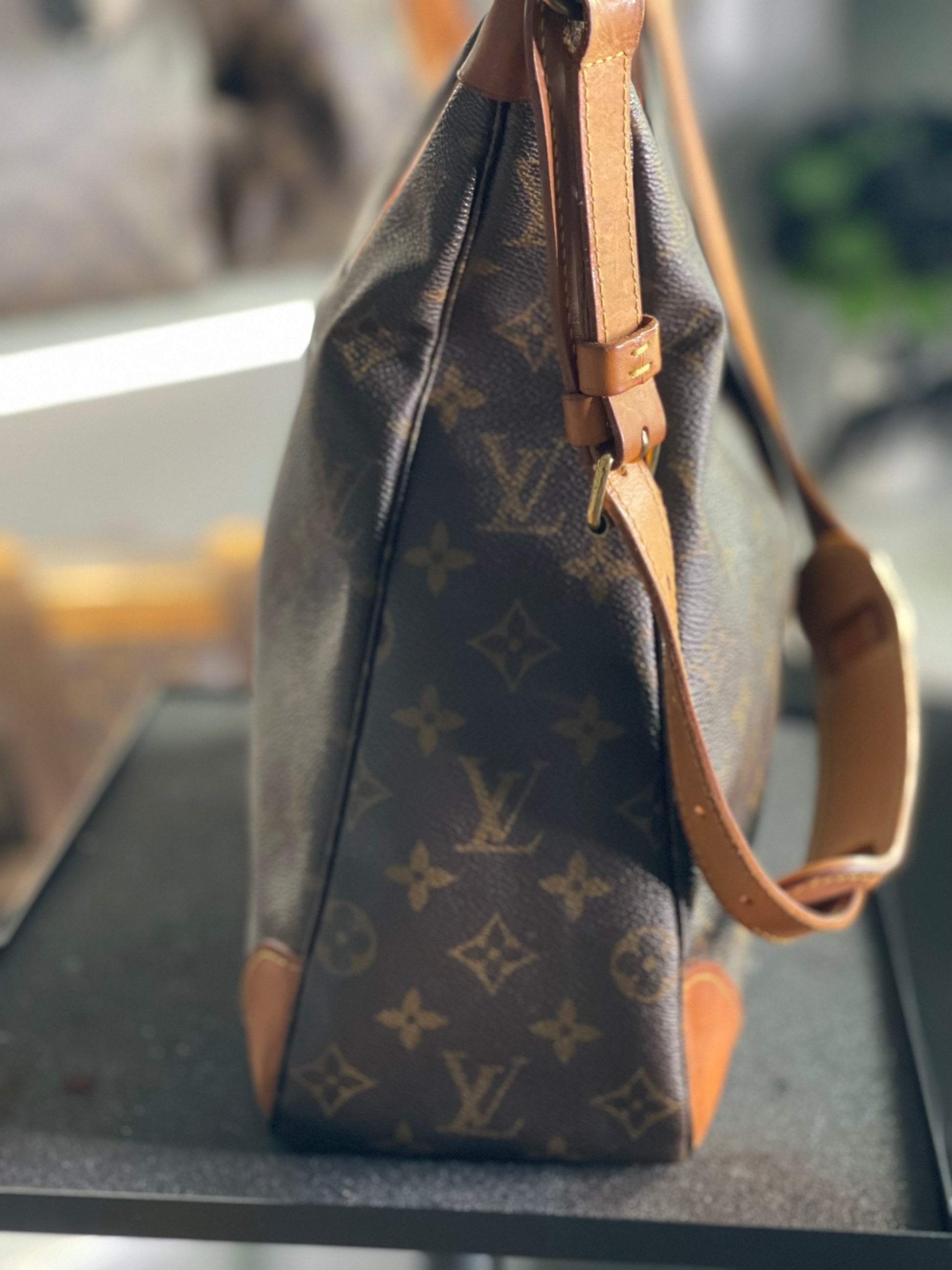 Louis Vuitton LV Shoulder Bag Boulogne 35 MM