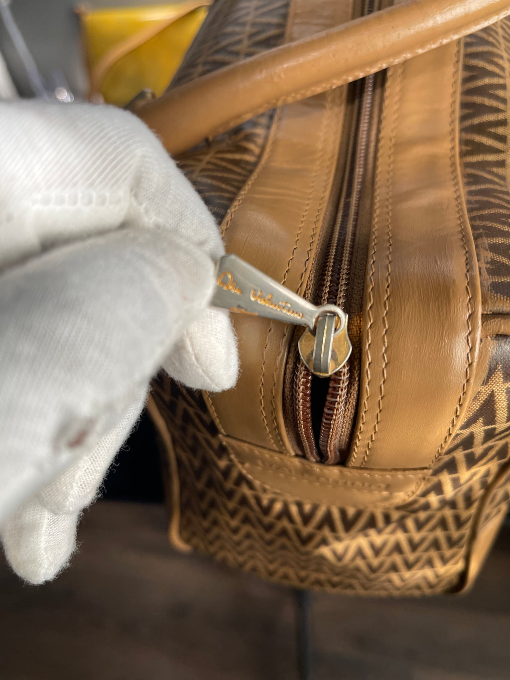 MARIO VALENTINO Boston Bag