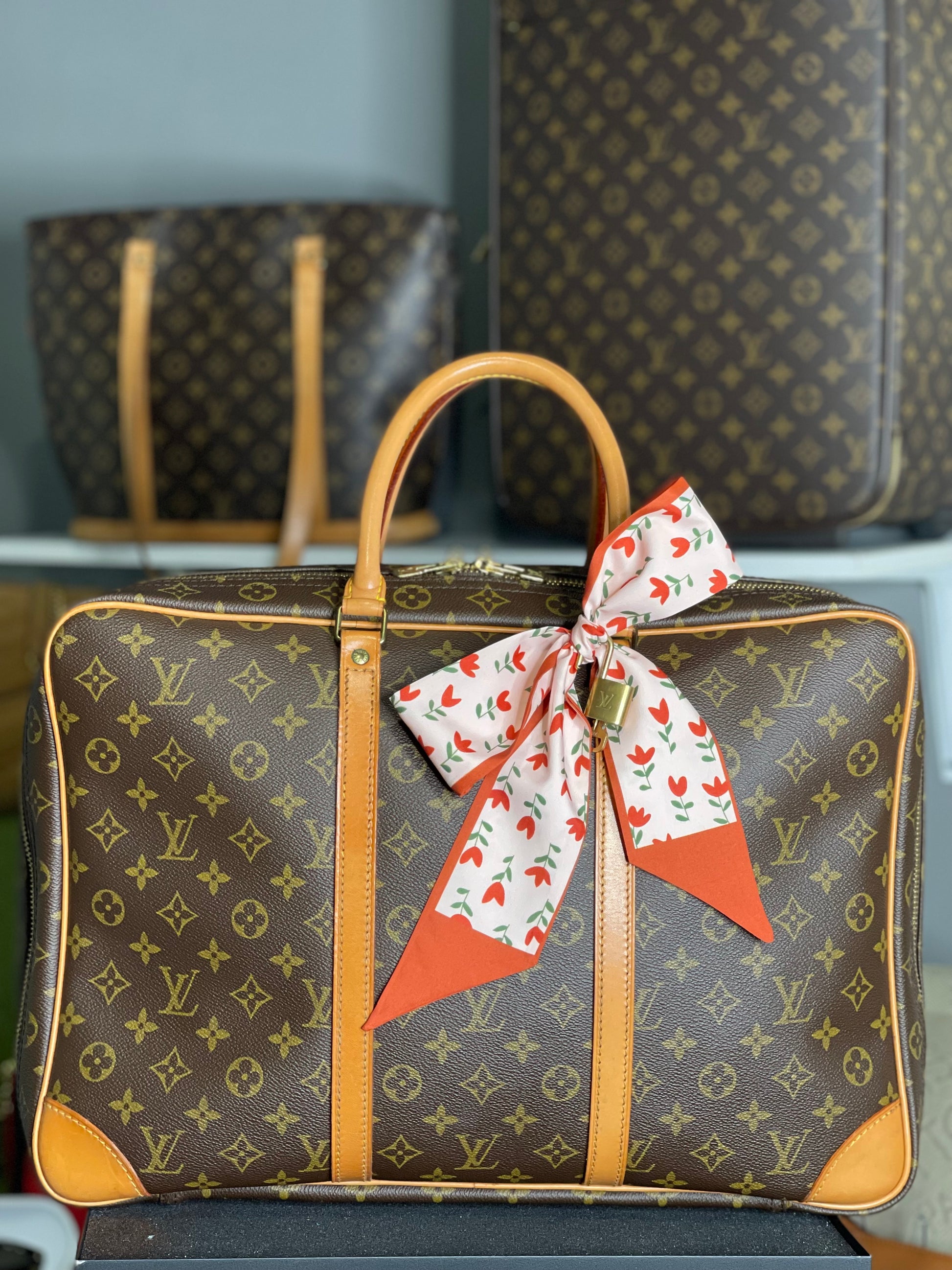 Louis Vuitton LV Hand Bag Sirius 50 Monogram