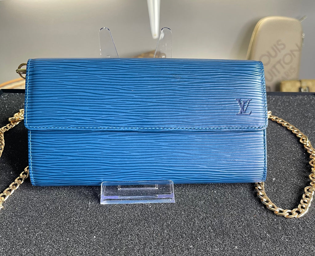 Louis Vuitton Epi Leather Wallet
