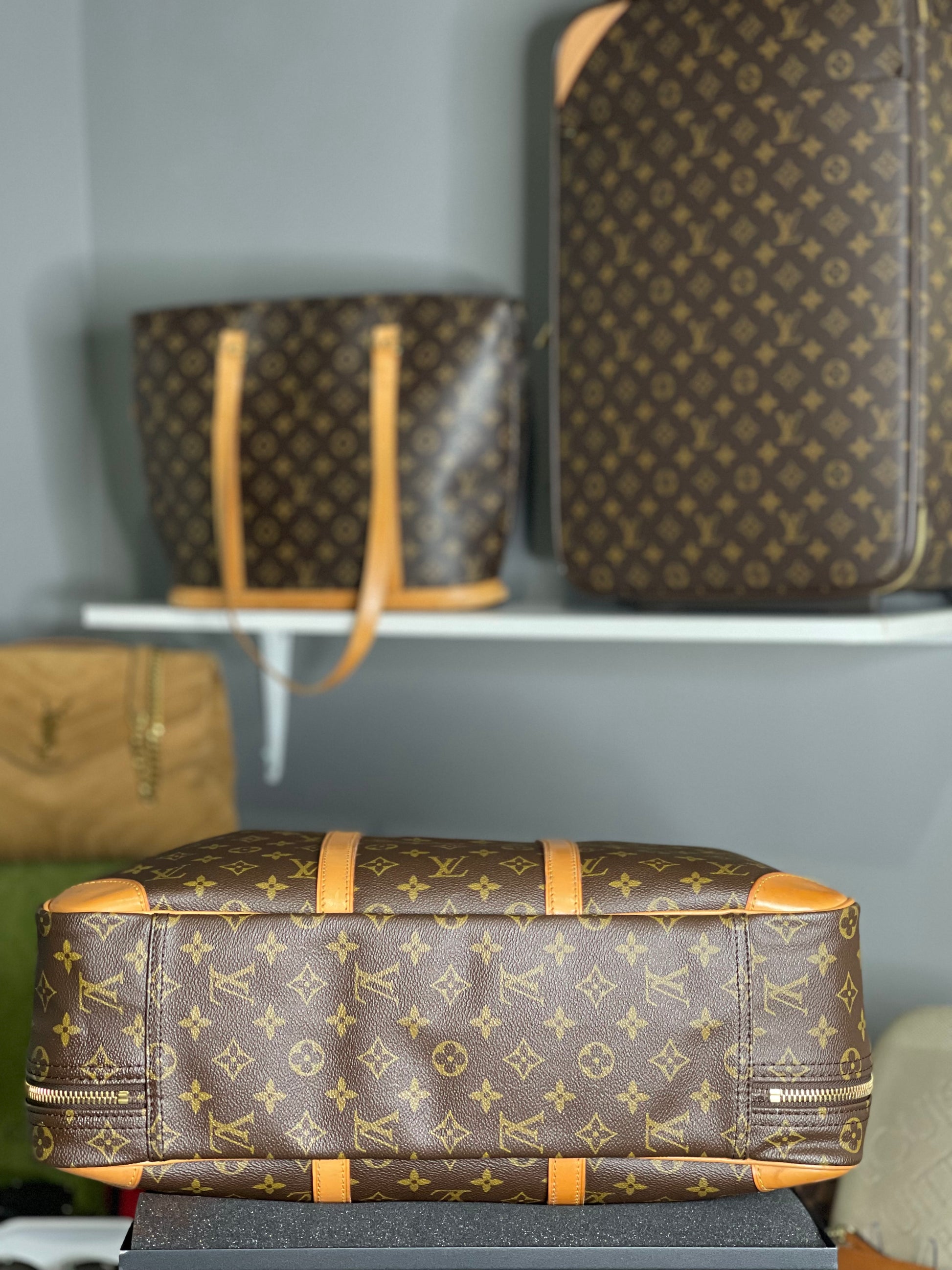 Louis Vuitton LV Hand Bag Sirius 50 Monogram