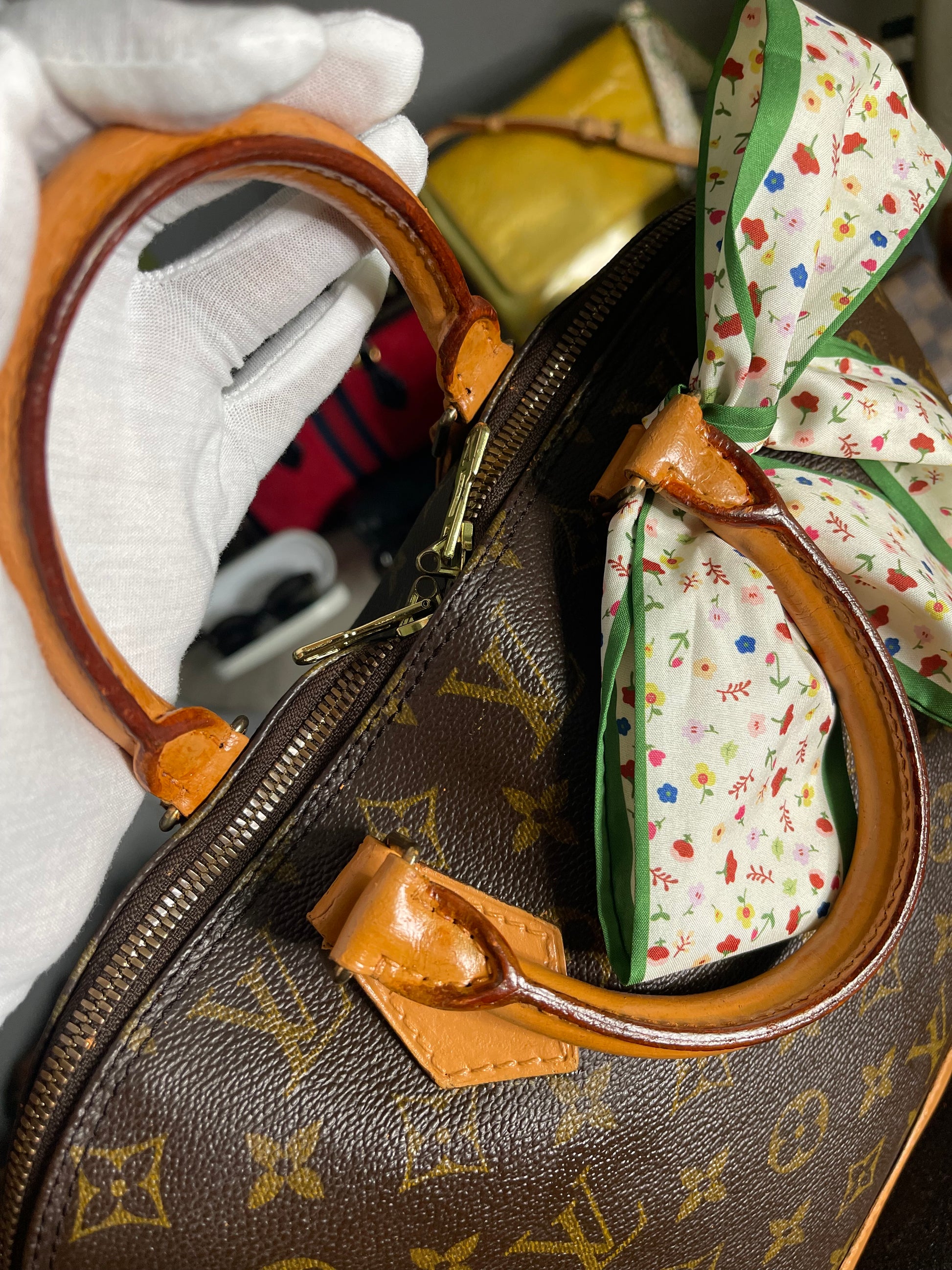 Louis Vuitton
Vintage Monogram Alma PM