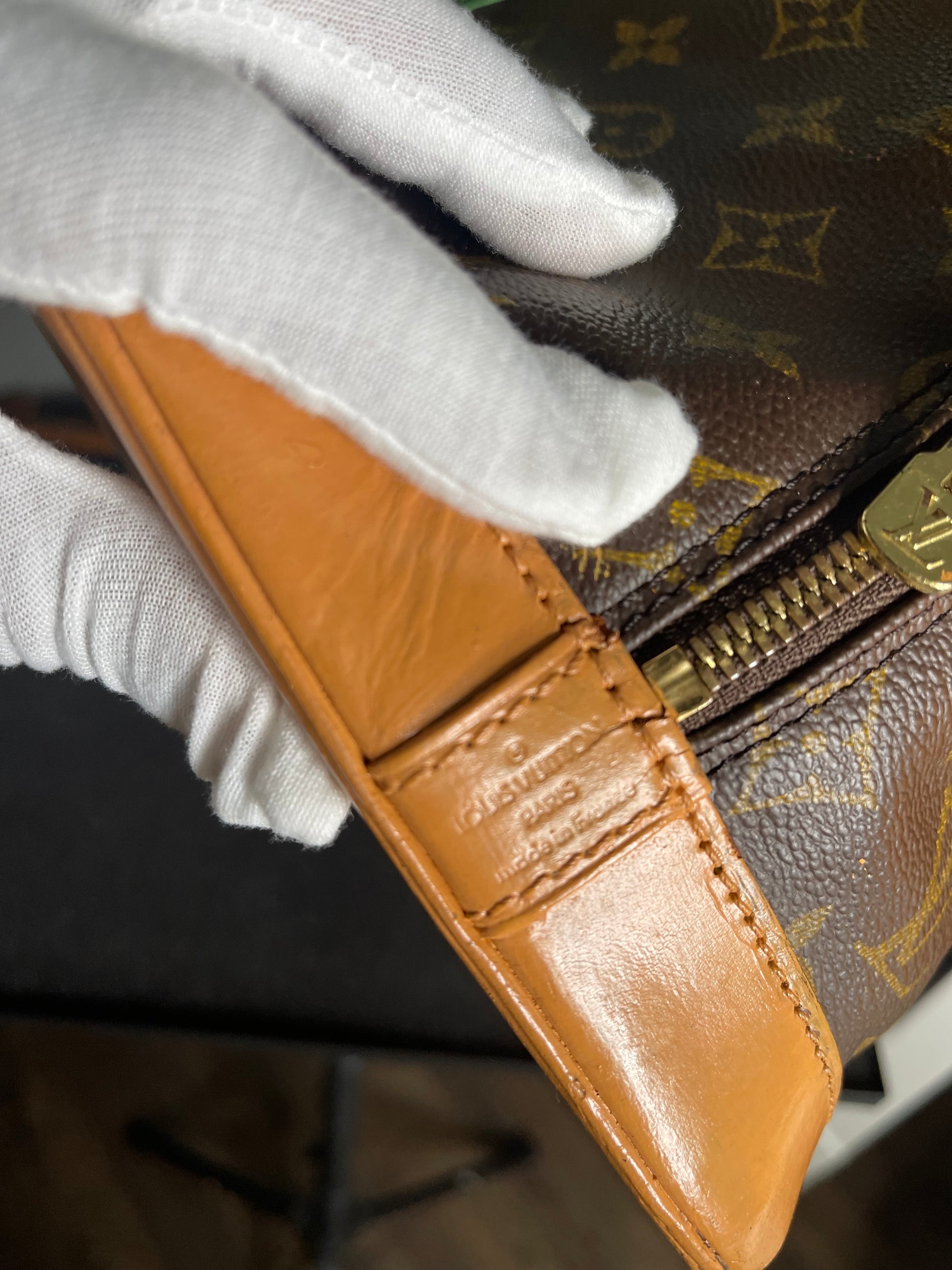 Louis Vuitton
Vintage Monogram Alma PM