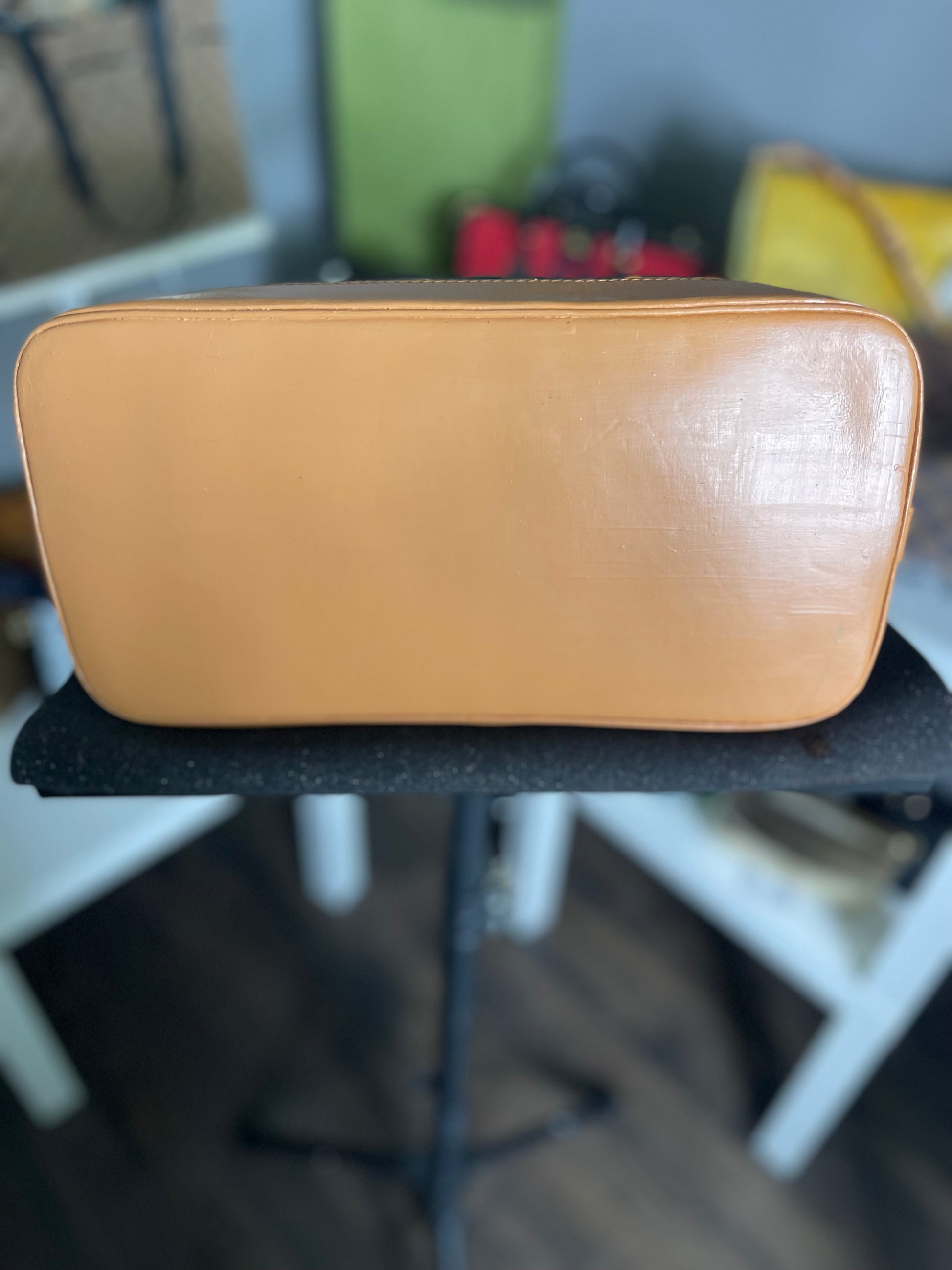 Louis Vuitton
Vintage Monogram Alma PM