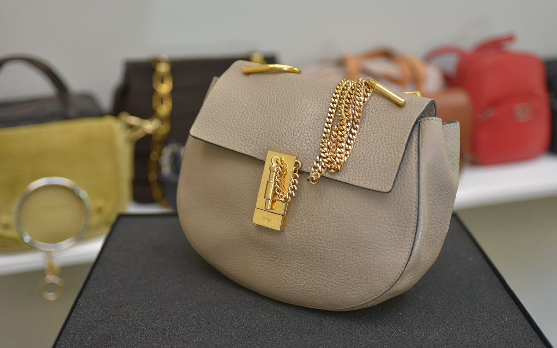 CHLOÉ DREW  CROSSBODY BAG GOLD CHAIN  PATENT LEATHER