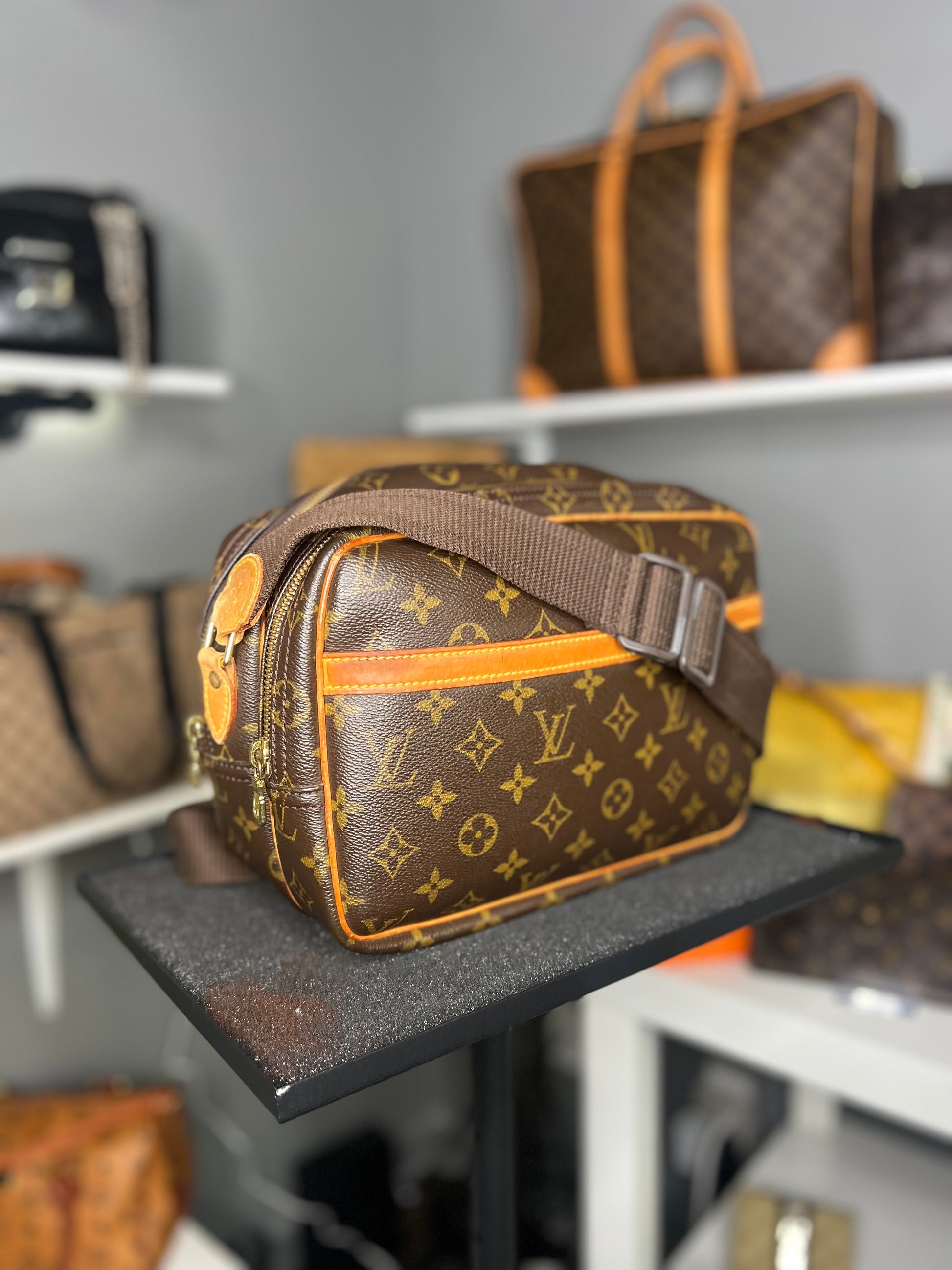 Louis Vuitton LV Crossbody bag Reporter PM Brown Mongram