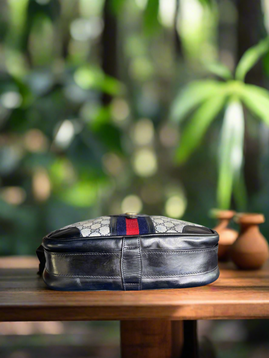 Authentic GUCCI Sherry Line Shoulder Cross Body Bag GG PVC Leather Navy