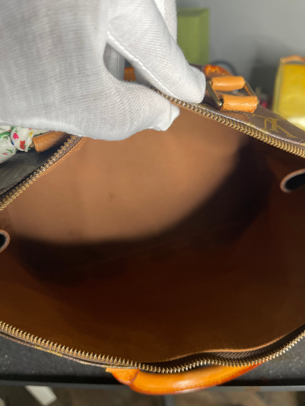 Louis Vuitton
Vintage Monogram Alma PM