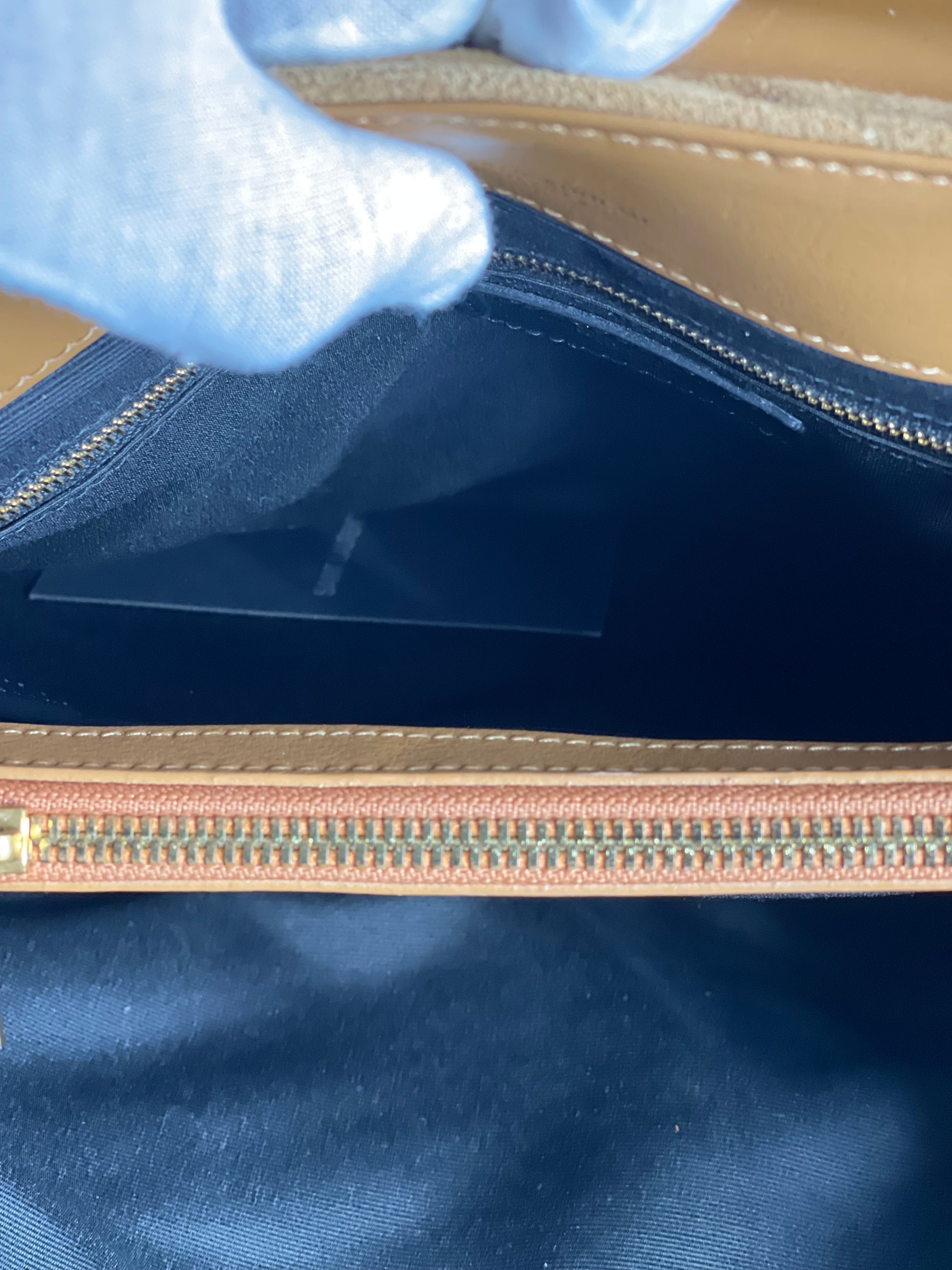 Saint Laurent
Medium Suede Monogram Matelasse LouLou Bag
