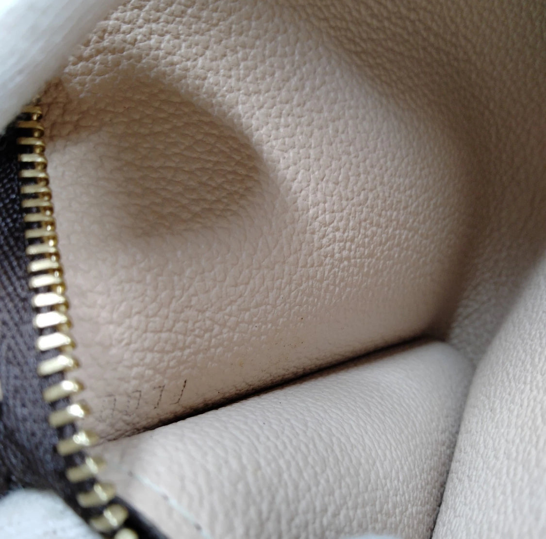Louis Vuitton Pochette Accessory Pouch Brown Leather/ Crossbody