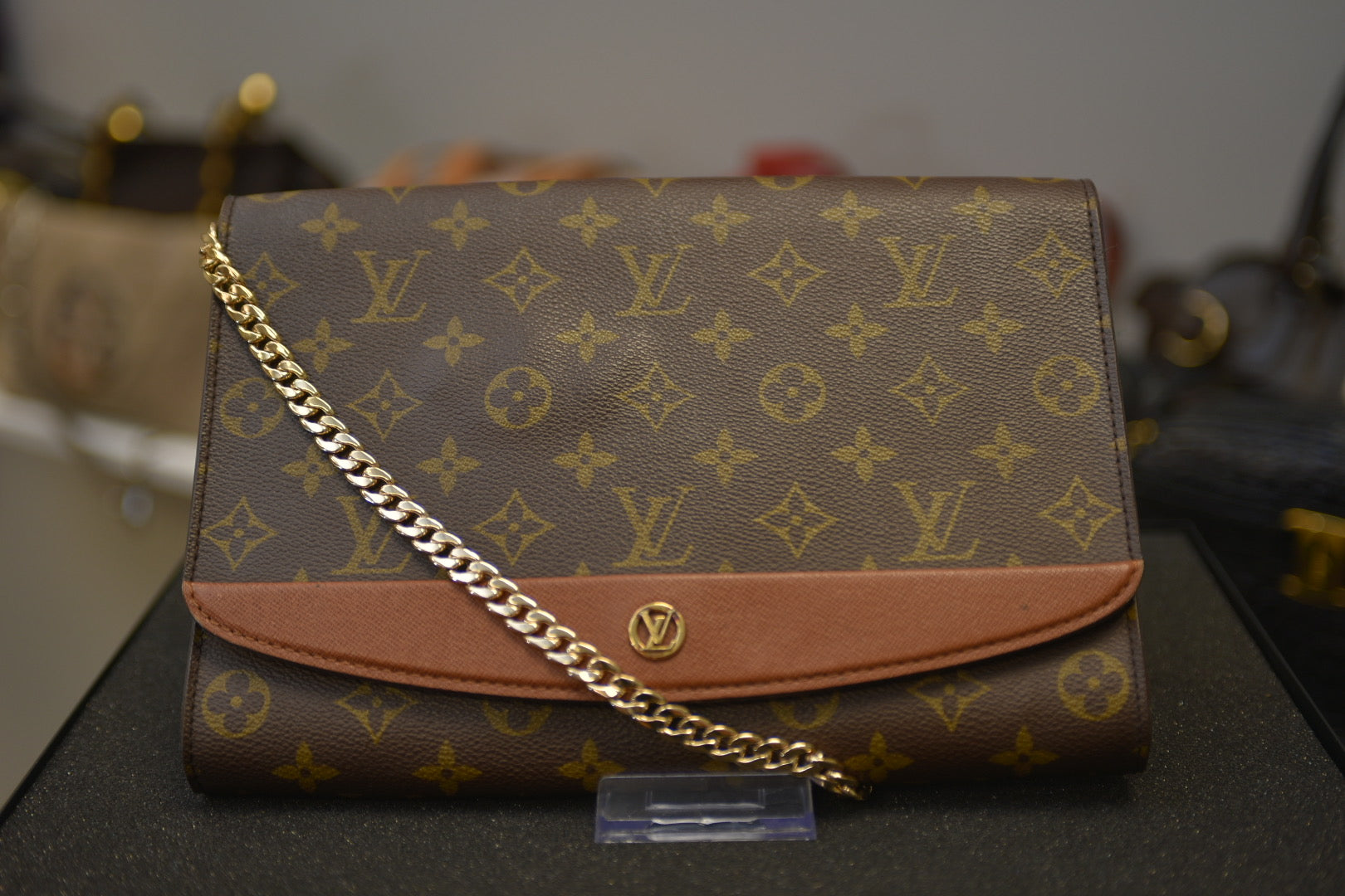 LOUIS VUITTON LV Bordeaux Monogram 2WAY Shoulder Bag Pochette Clutch Bag Brown