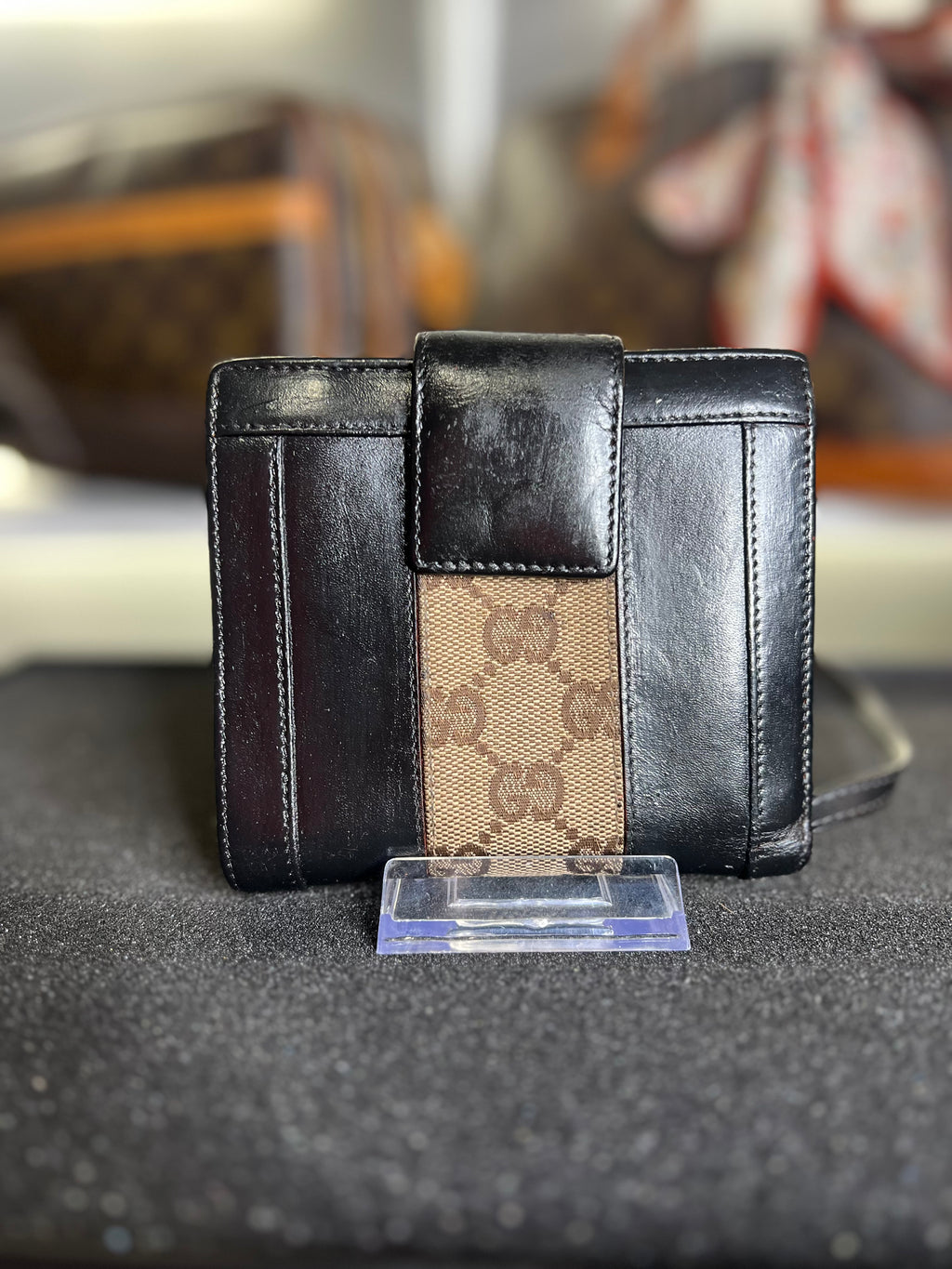 Gucci
GG Canvas Calfskin Compact Wallet