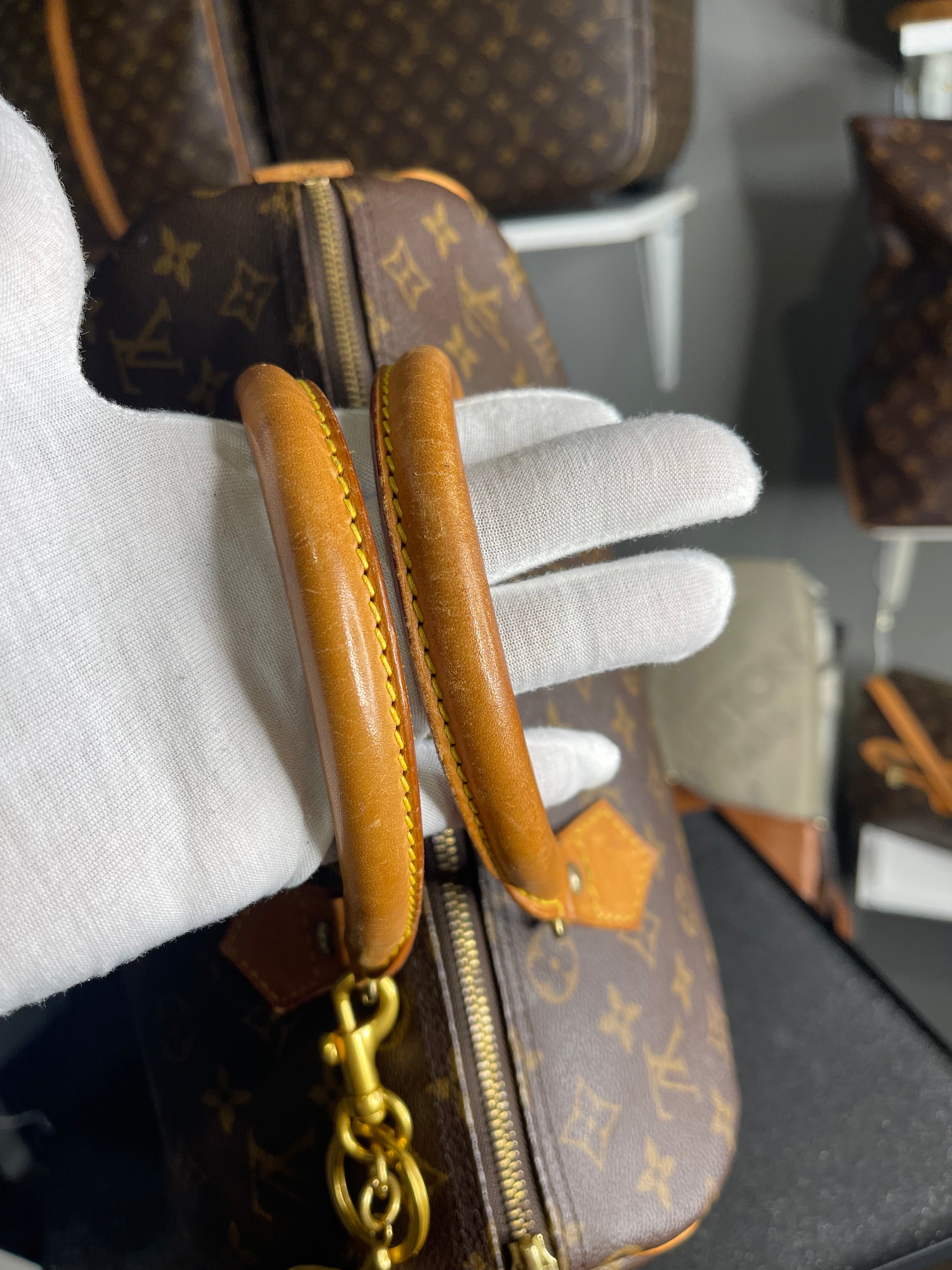 Louis Vuitton Speedy 30 LV Monogram Satchel Bag