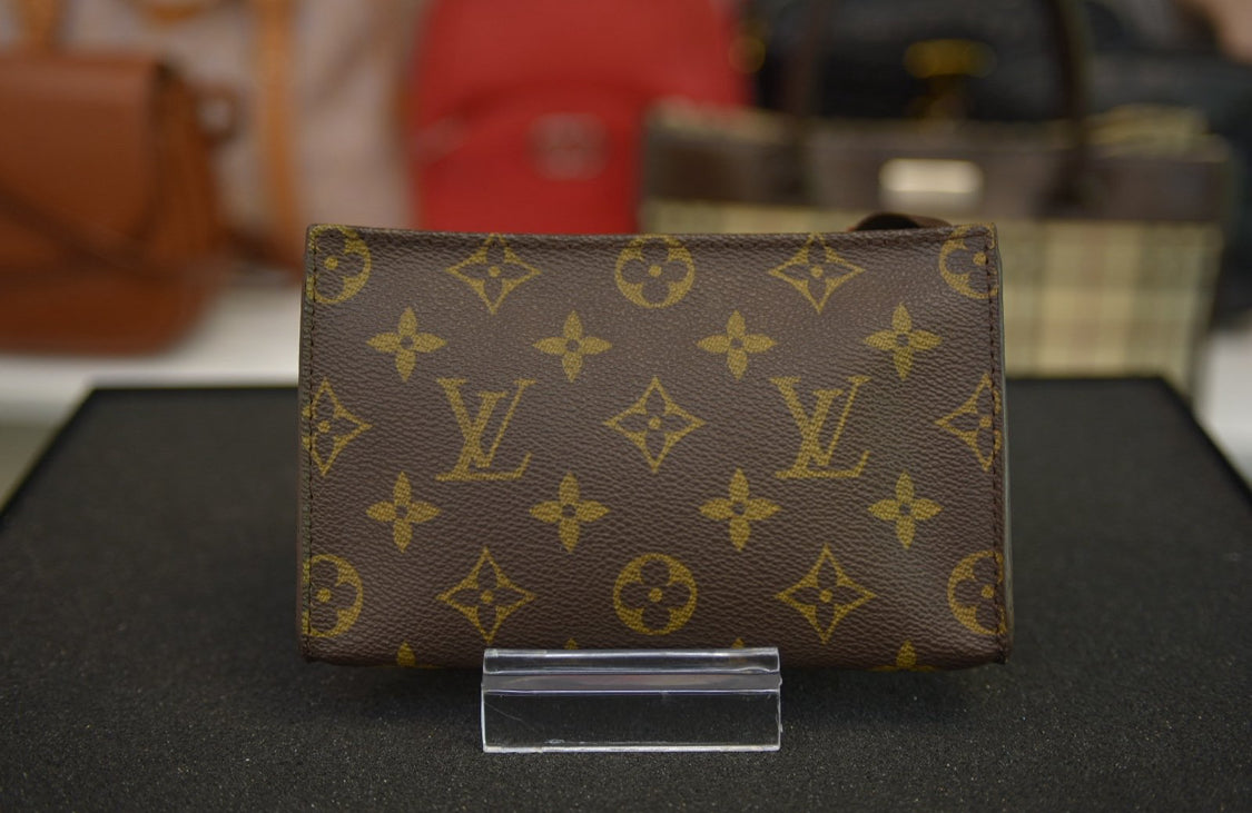 Louis Vuitton Pochette Accessory Pouch Brown Leather