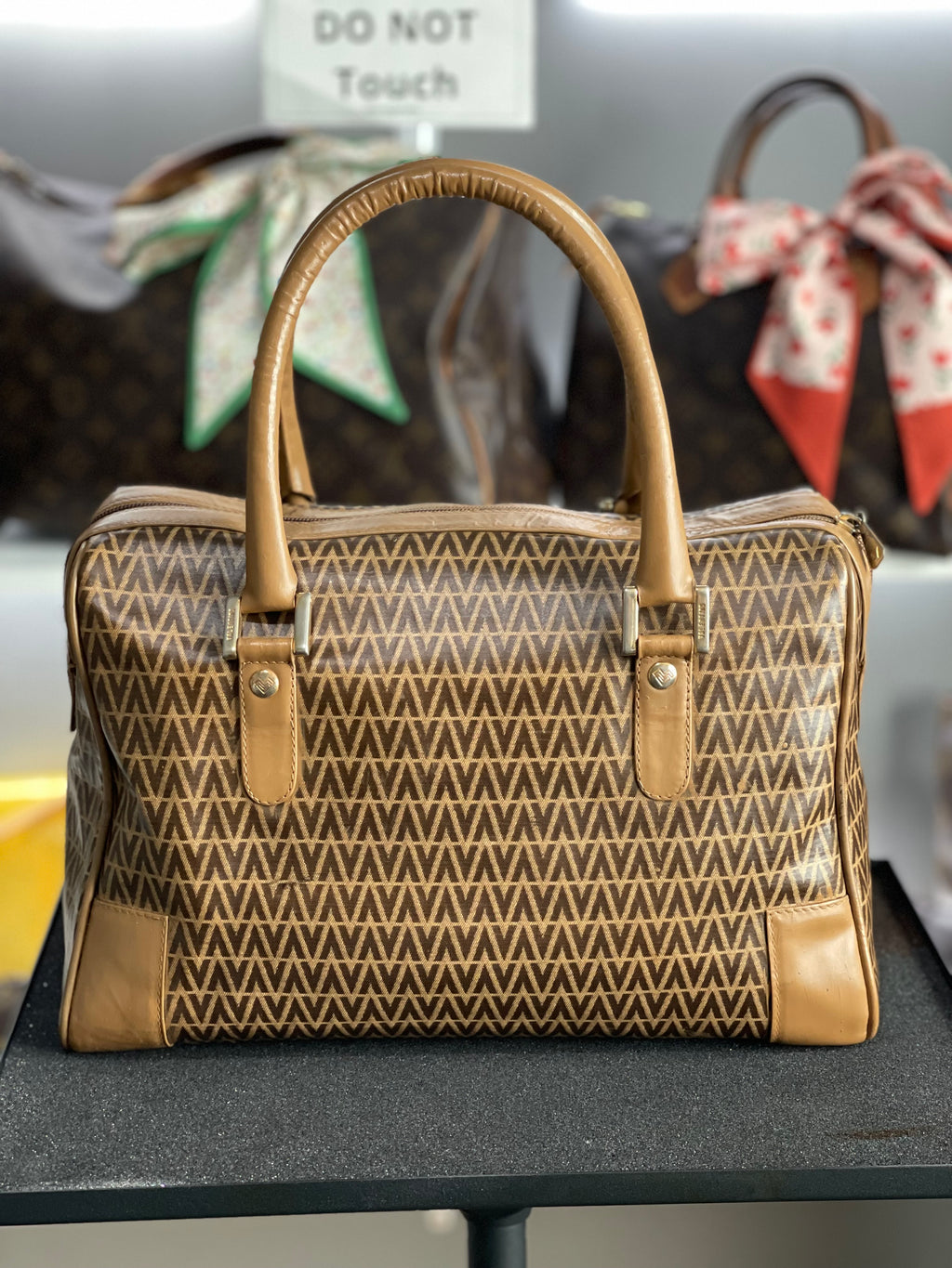 MARIO VALENTINO Boston Bag