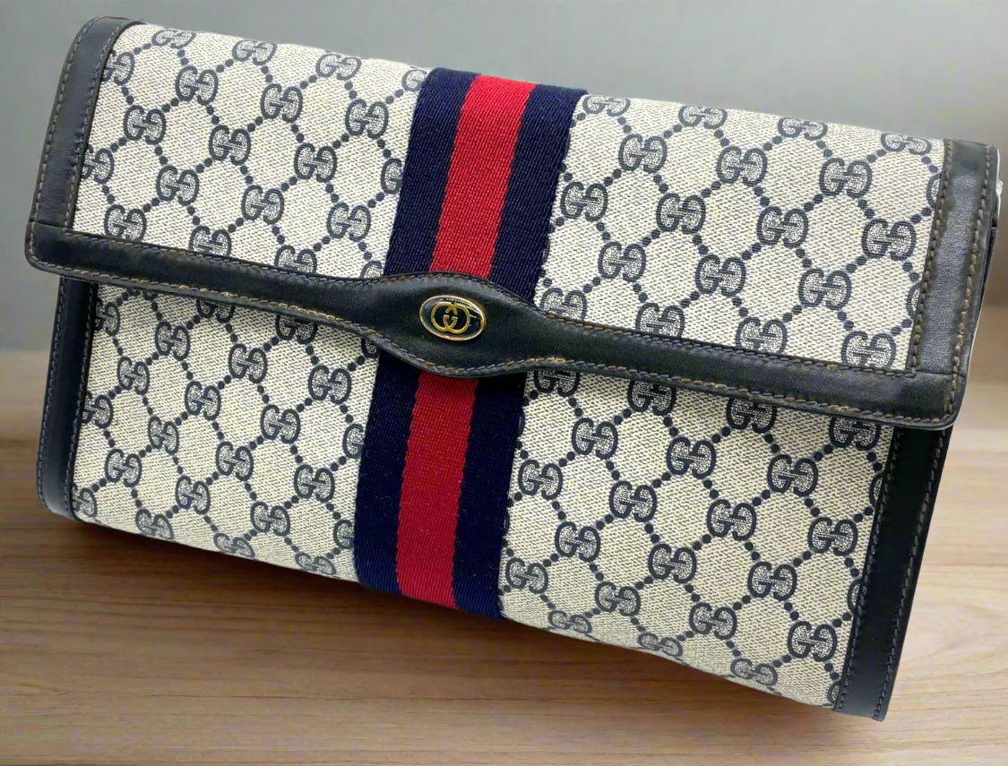 Gucci GG Supreme Sherry Line Clutch Bag Vintage